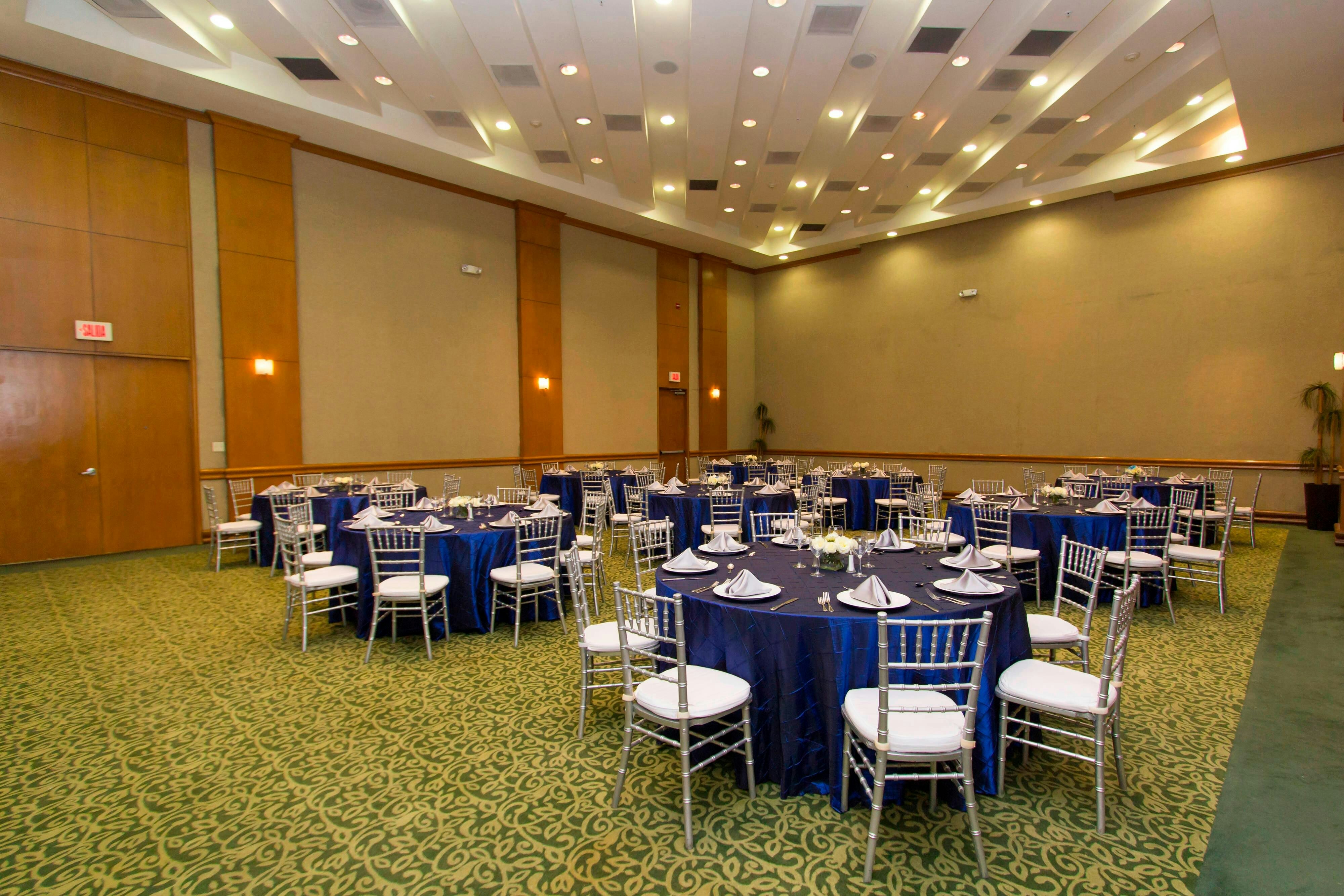 Courtyard by Marriott Monterrey San Jeronimo/Valle 18/23