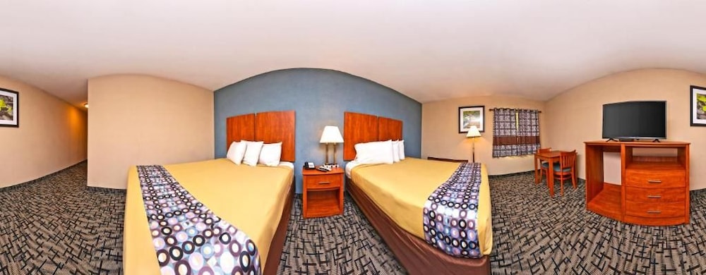Motel6 Putnam, CT 24/40