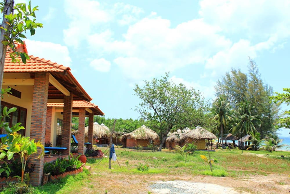 Vung Bau Resort 7/66