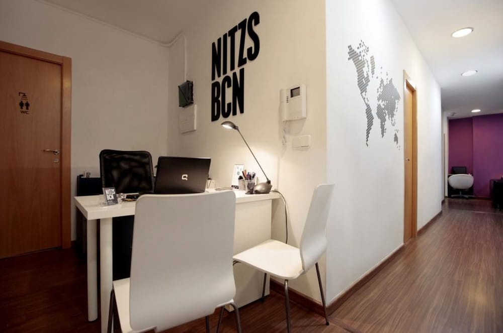 Hostal Nitzs 5/30