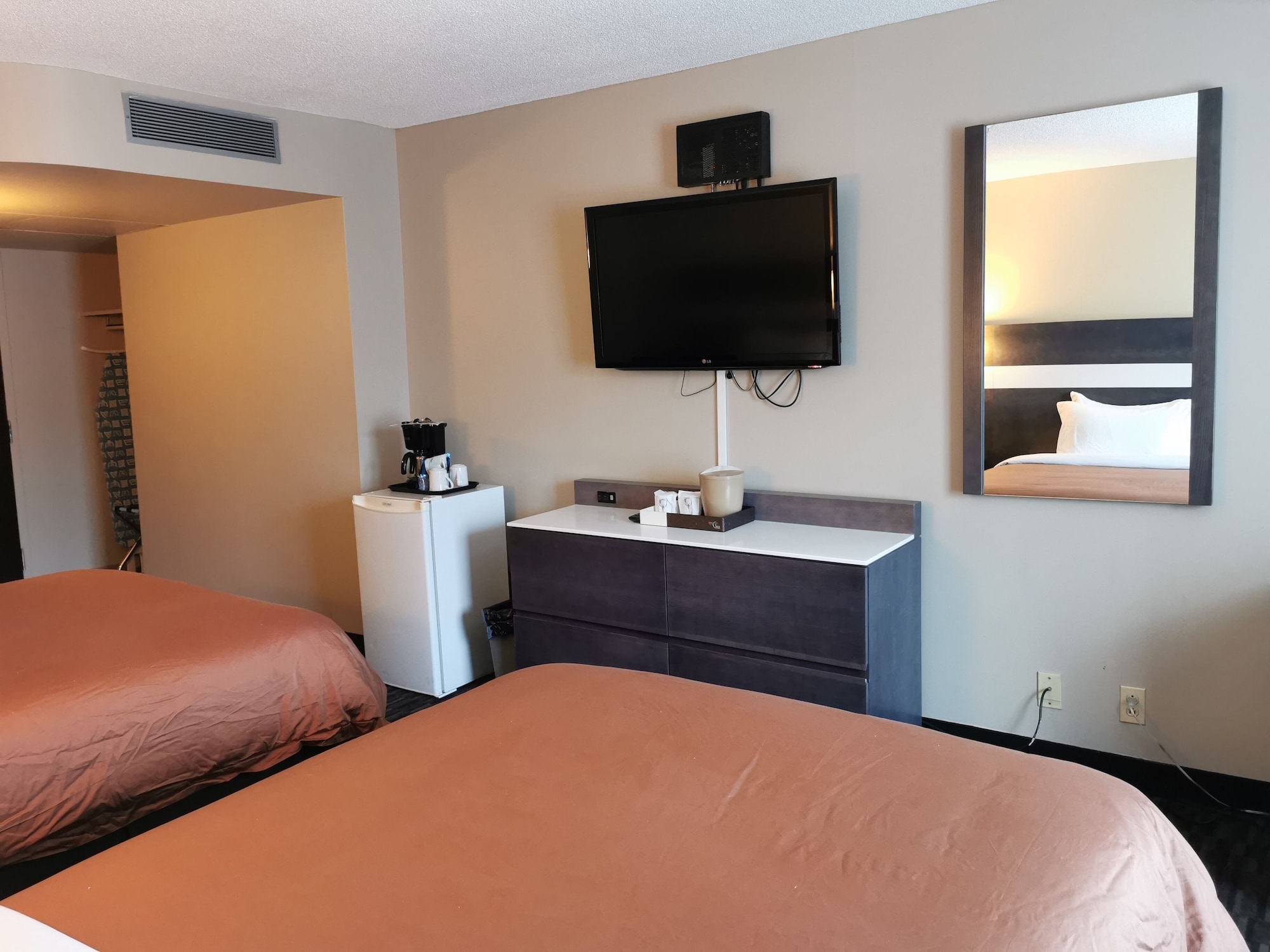 غرفة بسريرين مزدوجين، Auberge de la Gare 3/5