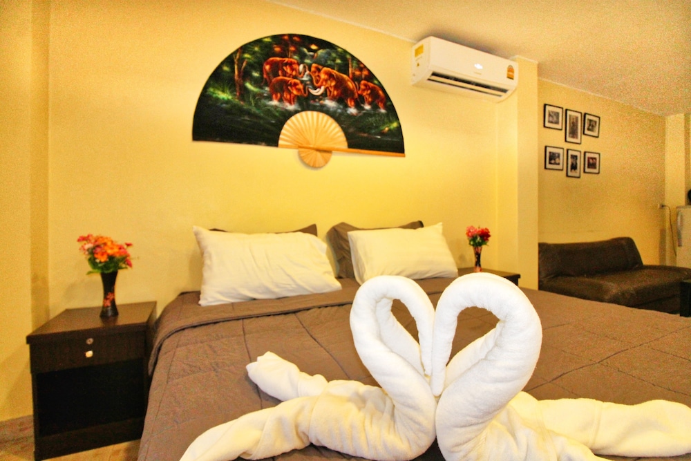 Phratamnak Inn - Hostel 27/77