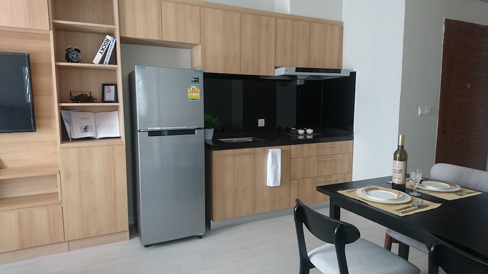 The View Serviced Residence 59/66