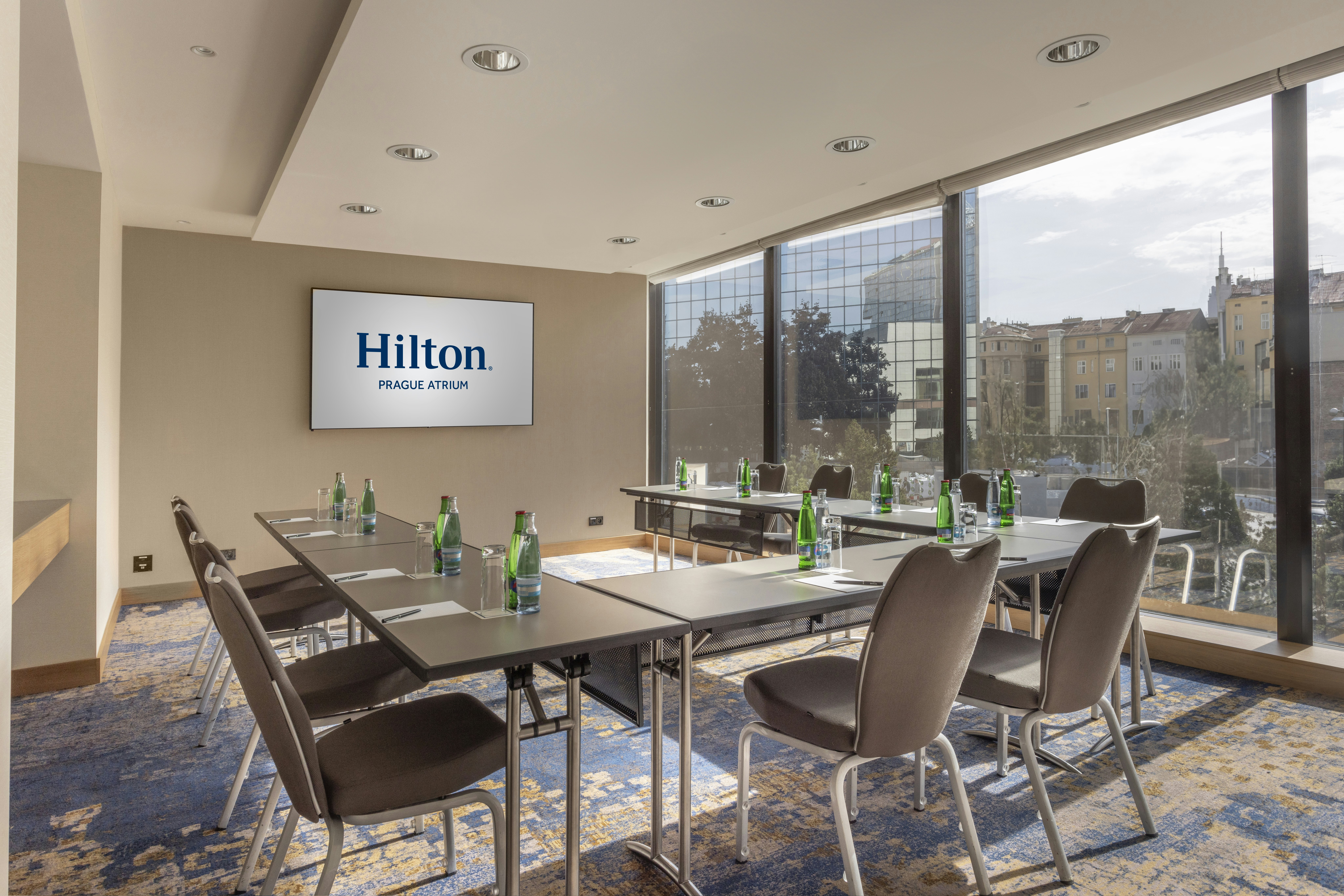 Hilton Prague Atrium 73/84