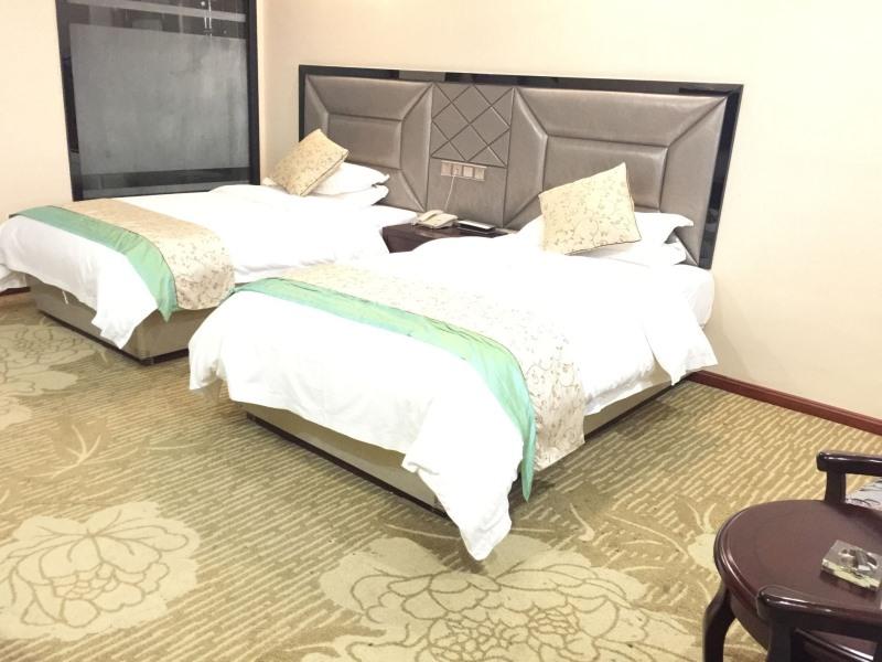 GreenTree Alliance Bengbu Railway Station Hotel 12/34