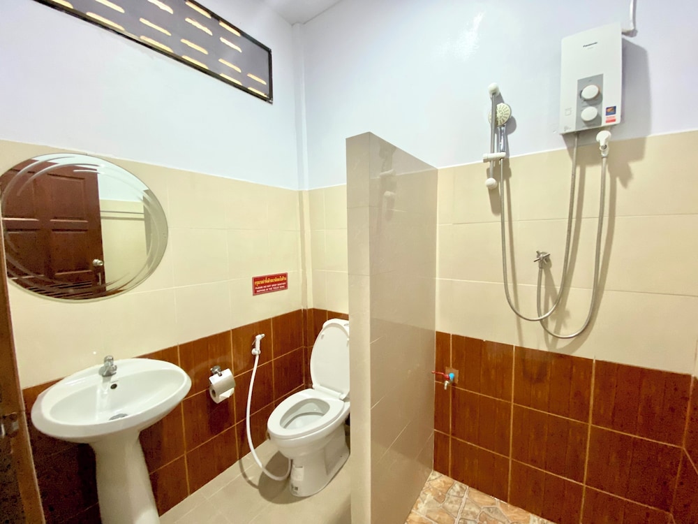 Hatzanda Lanta Resort 63/64