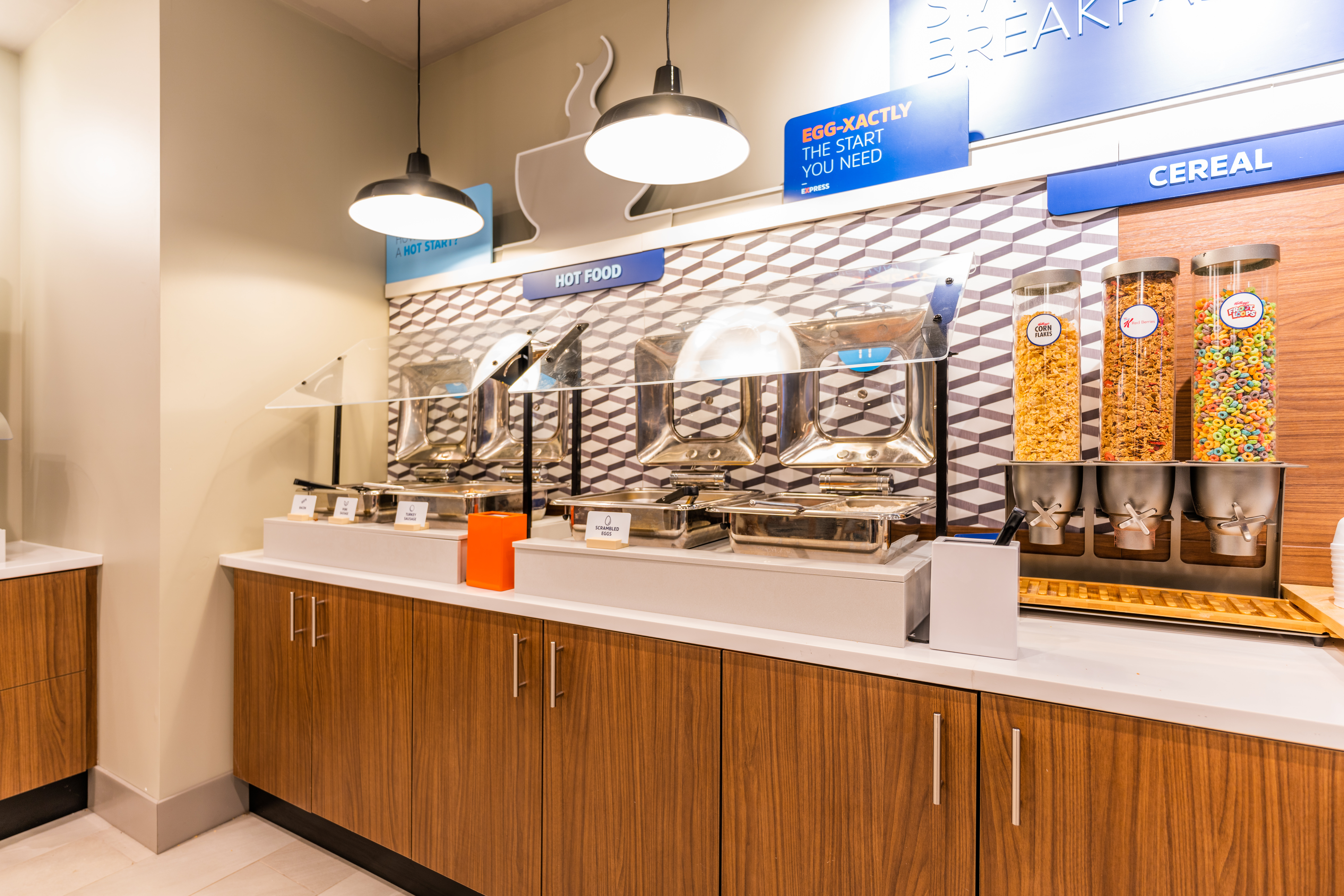 Holiday Inn Express & Suites Charlottesville - Monticello 65/65