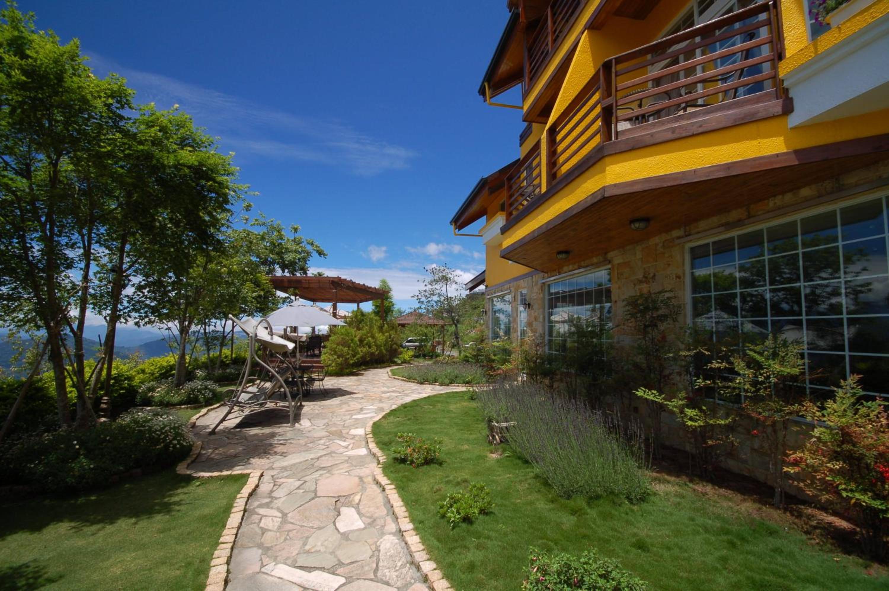 Euro Country Villa 32/41