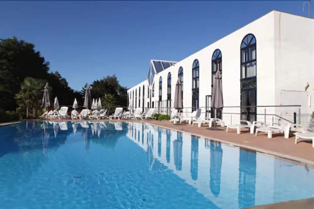 Agape Hotel Niort- Bessines 46/50