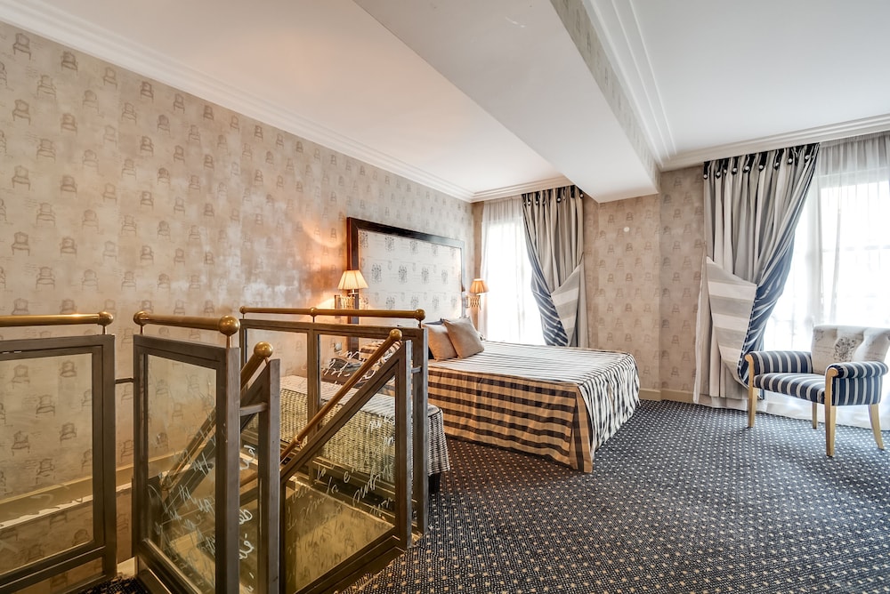 Villa Lutece Port Royal Hotel 18/39
