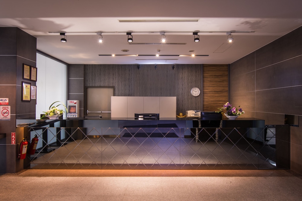Walker Hotel Sanchong Zhengyi Branch 3/28
