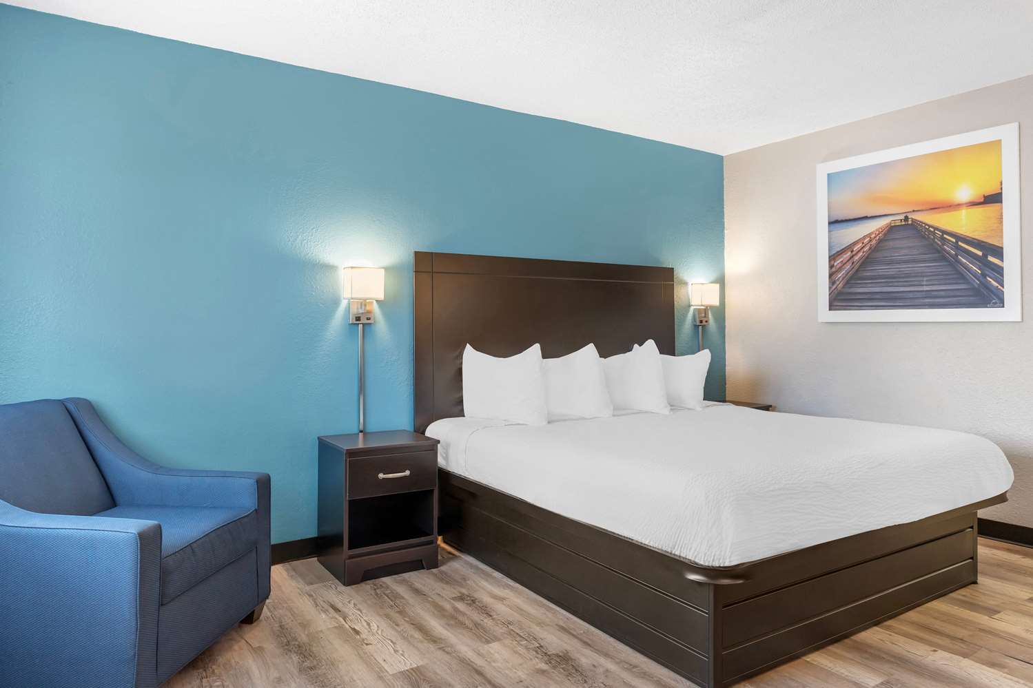 Days Inn by Wyndham Wrightstown 7/50