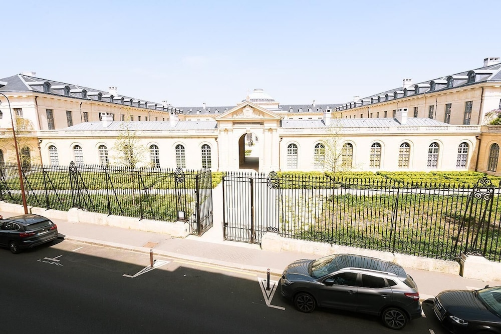 Hotel Des Lys 19/26
