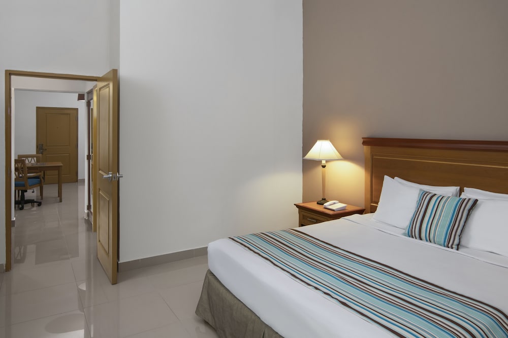 Garden Suite, Double Bed, Sofa