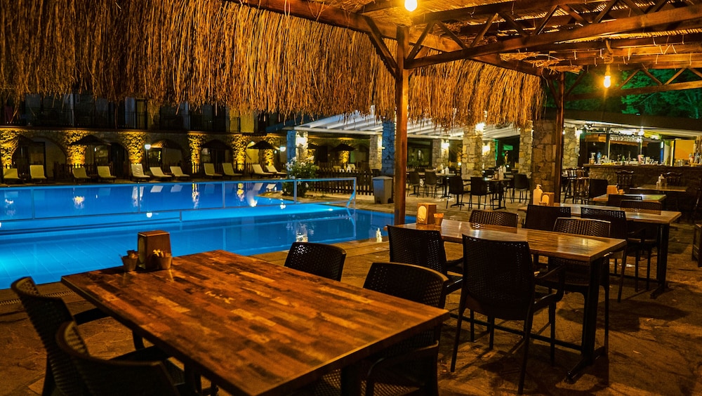 Alados Otel 35/50