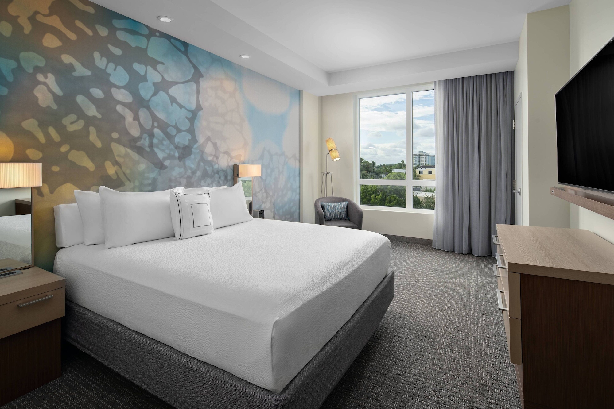 Room, King Bed, Coast View, Sofa
