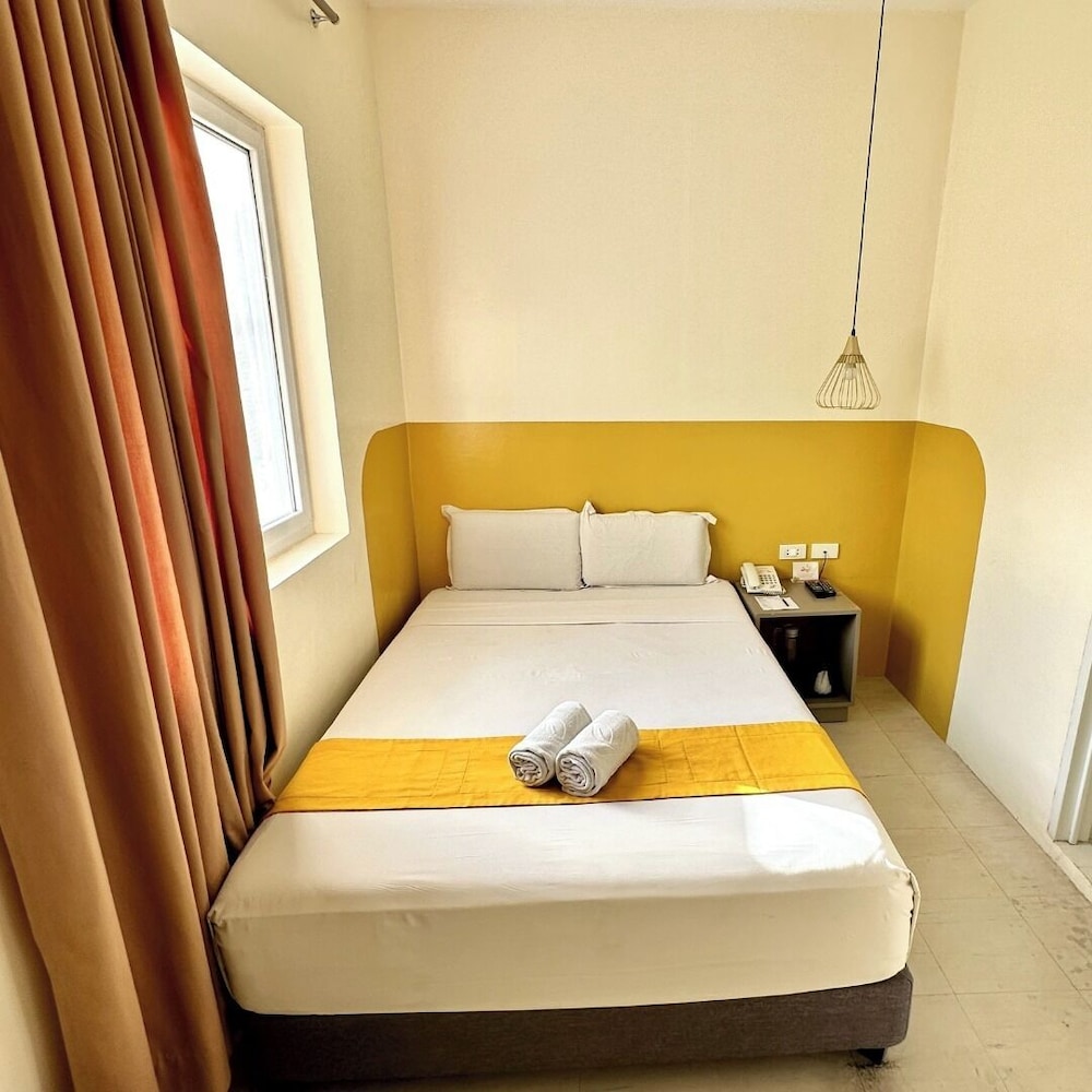 Travelbee Capitol Inn 8/20