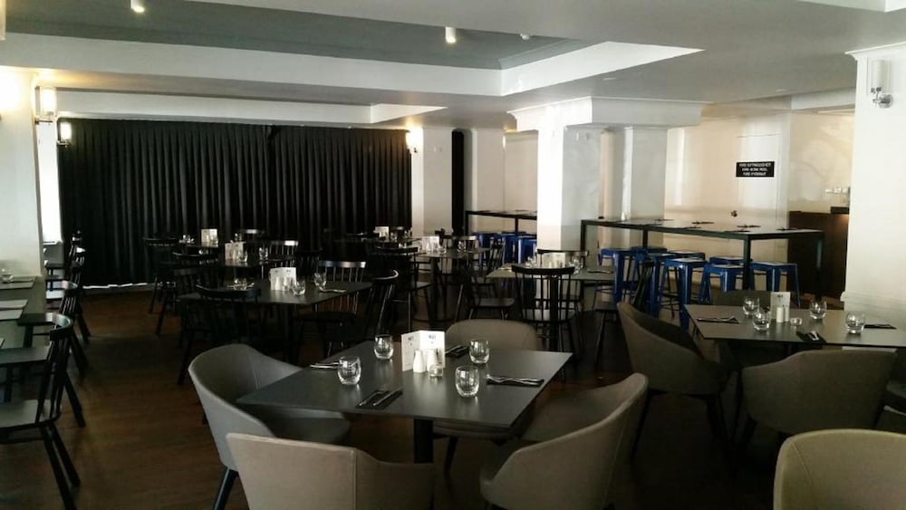 Silkari Urban CKS Sydney Airport Hotel 27/33