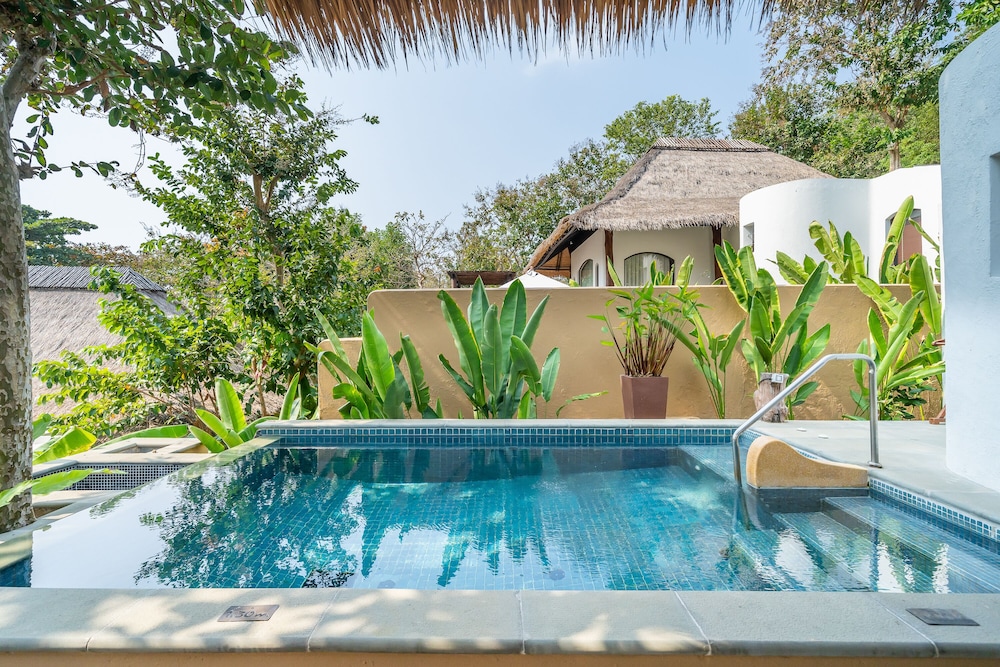 Paradee Resort 39/50