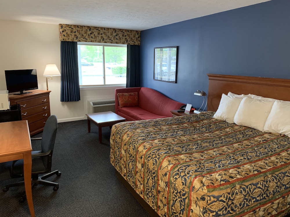 Days Inn by Wyndham Columbus IN 20/37