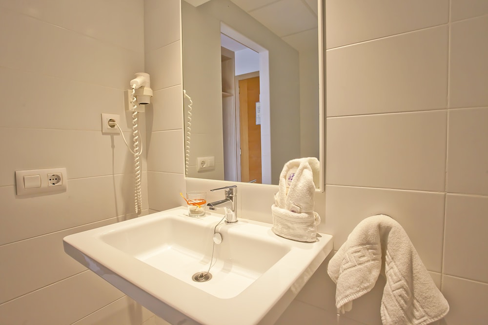 Playamar Hotel Apartments 27/68