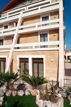 Albatres Palace Hotel 6/63