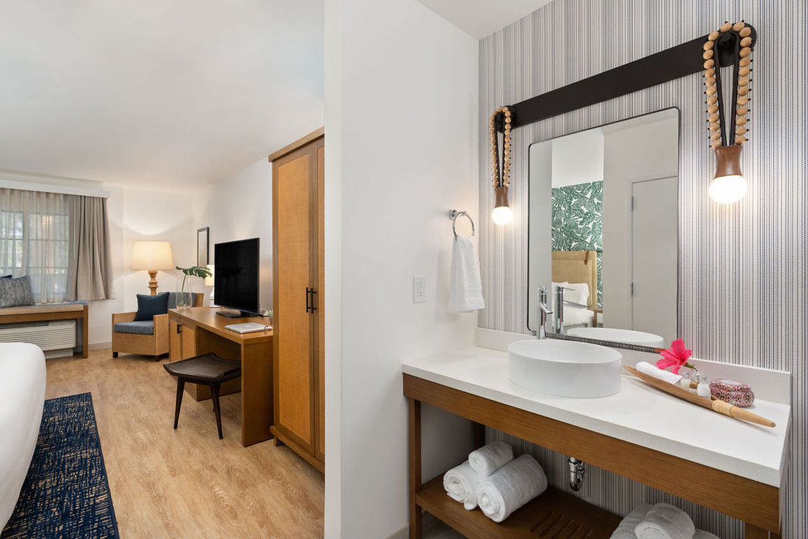 Mason Beach Inn 58/59