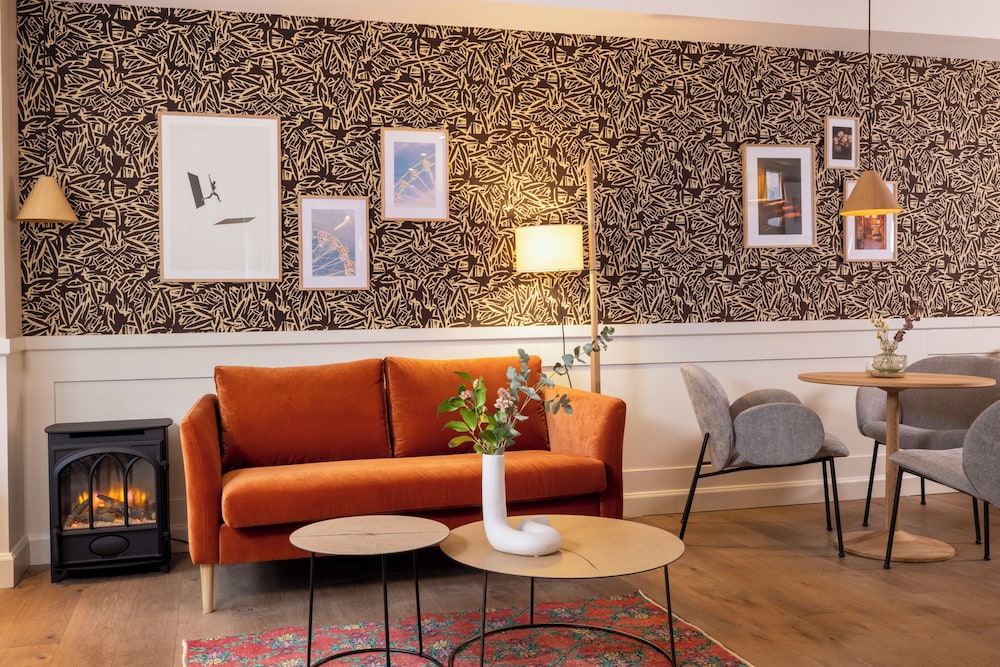 Le Petit Oberkampf Hotel and Spa 36/56