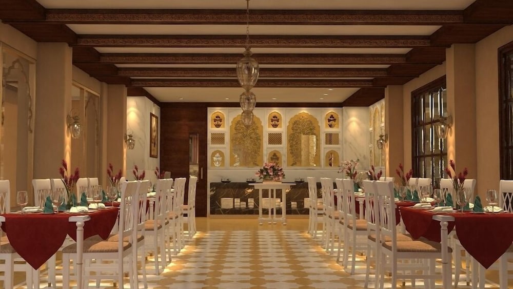 Laxmi Palace Heritage Boutique Hotel 58/65