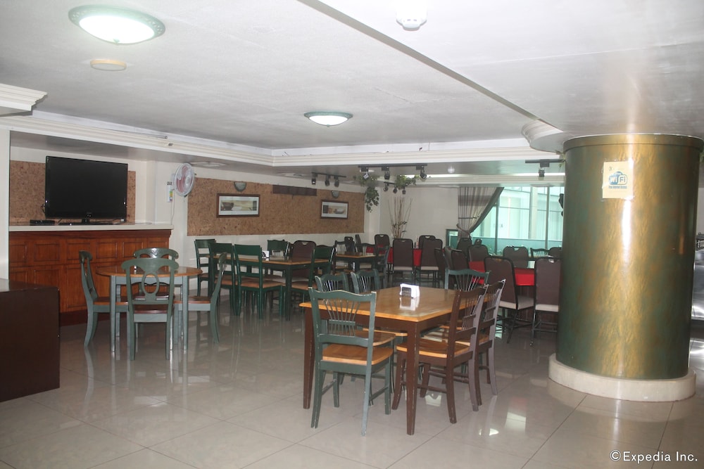 The Charter House 52/71