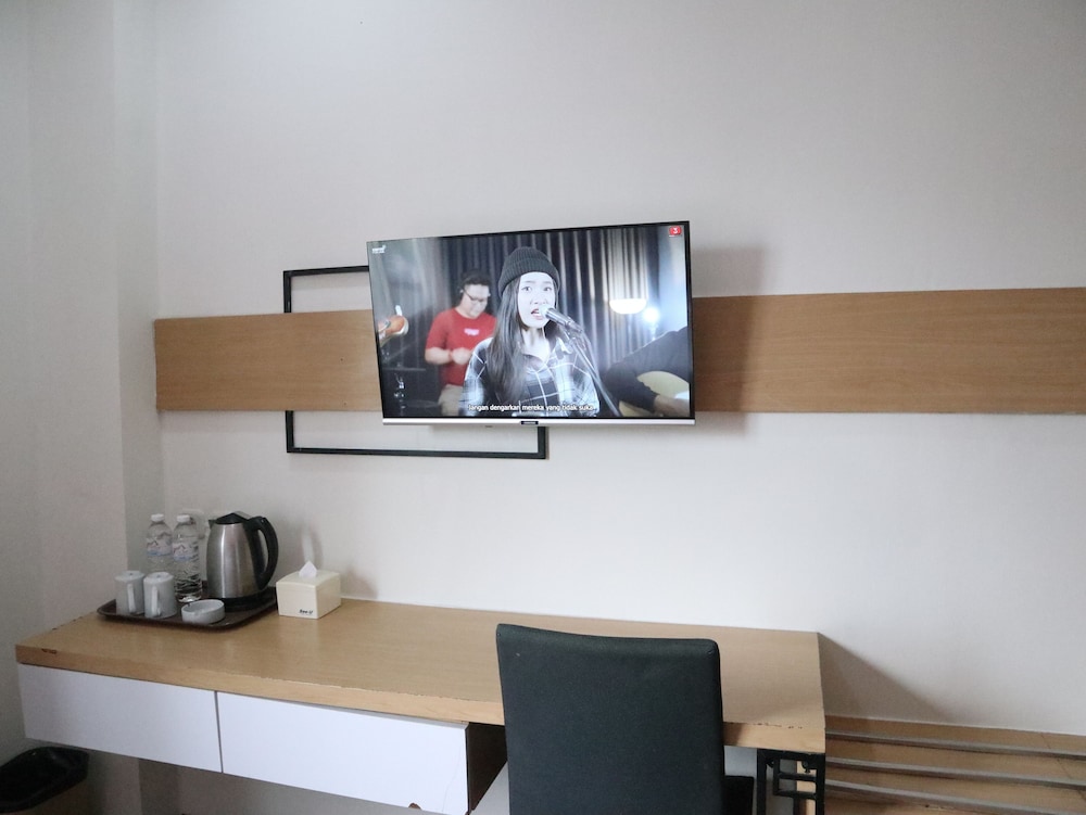 Best Hotel Kedungsari 6/42