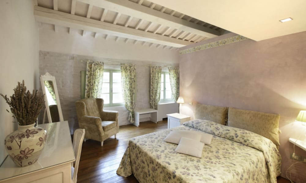 Urbino Resort 22/75