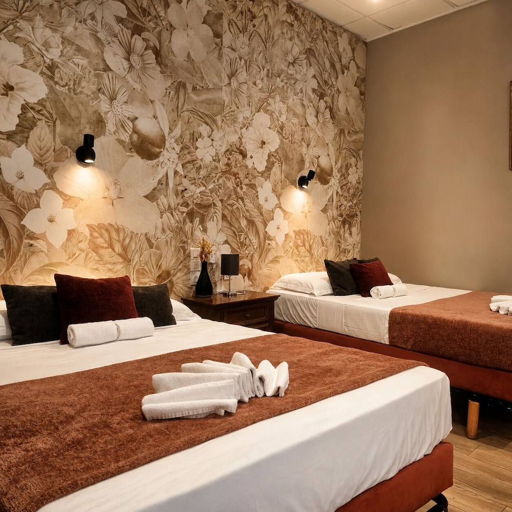Abalone Hotel 20/46