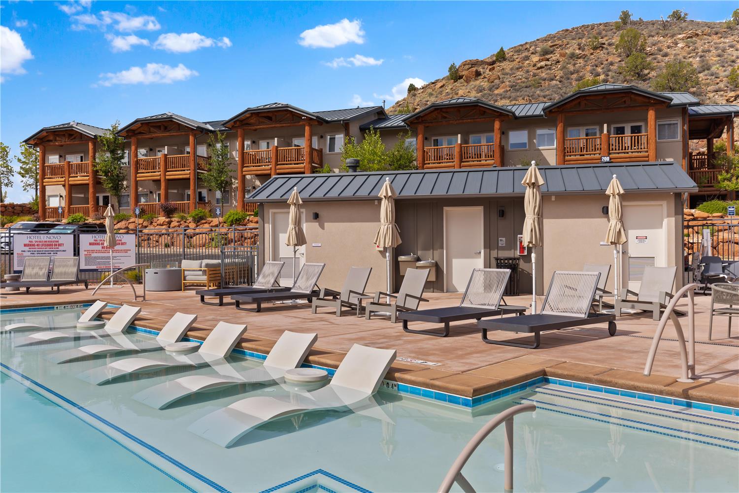 Hotel De Novo Springdale, Tapestry Collection by Hilton 22/41