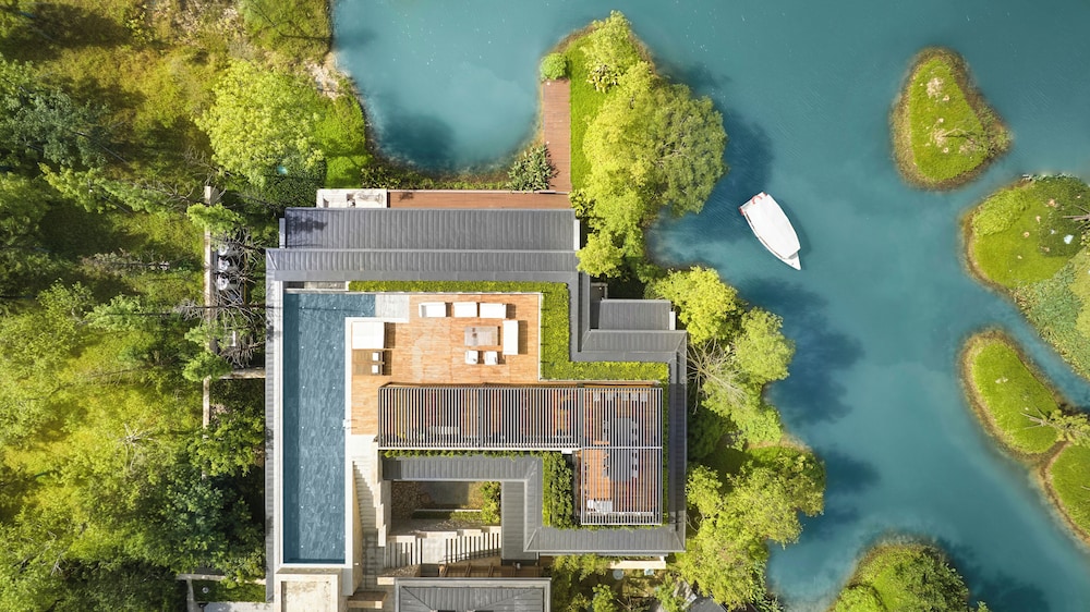 Banyan Tree Dongguan Songshan Lake 55/60