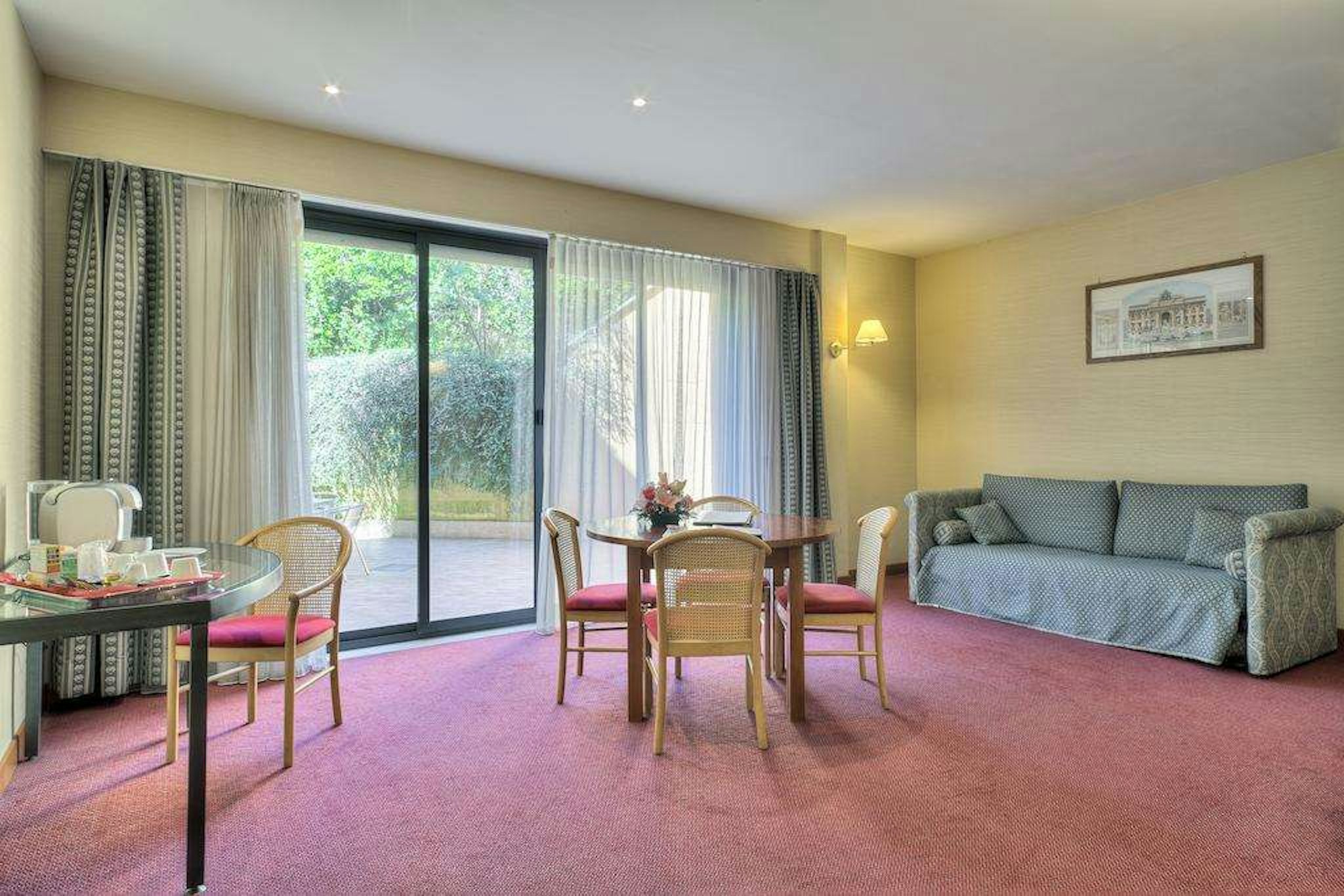 Petra Hotel And Residence 39/60