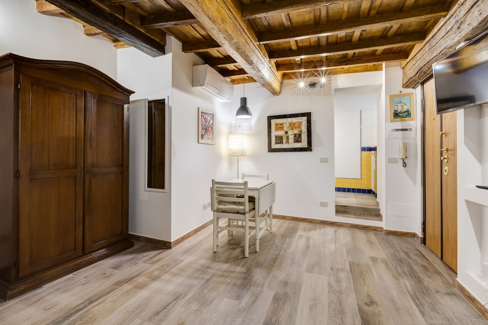Pellegrino Campo de Fiori Suite 14/23