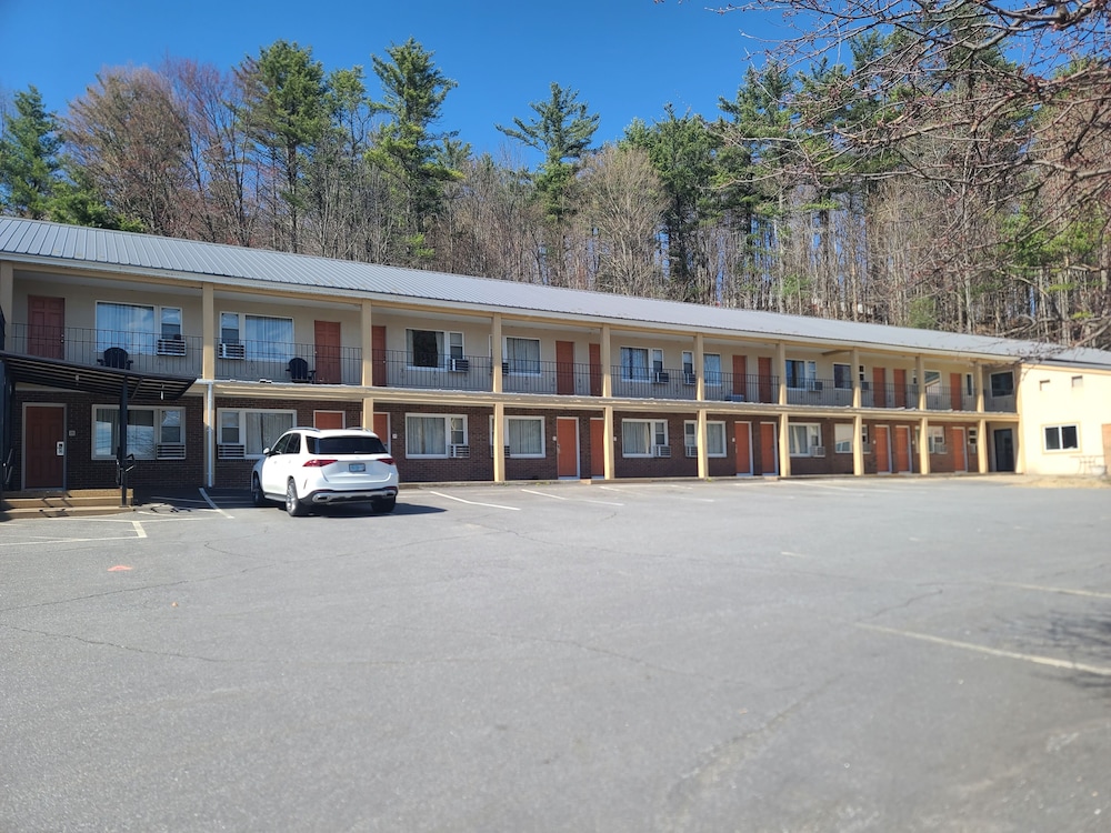 Econo Lodge Inn & Suites Tilton 2/38