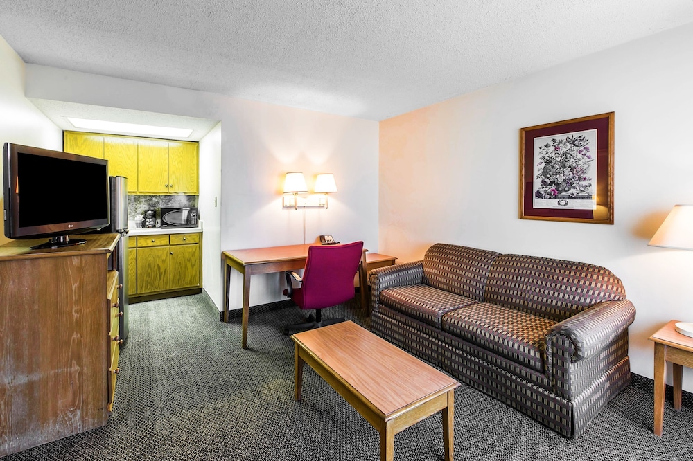 Quality Inn & Suites Waycross 30/45