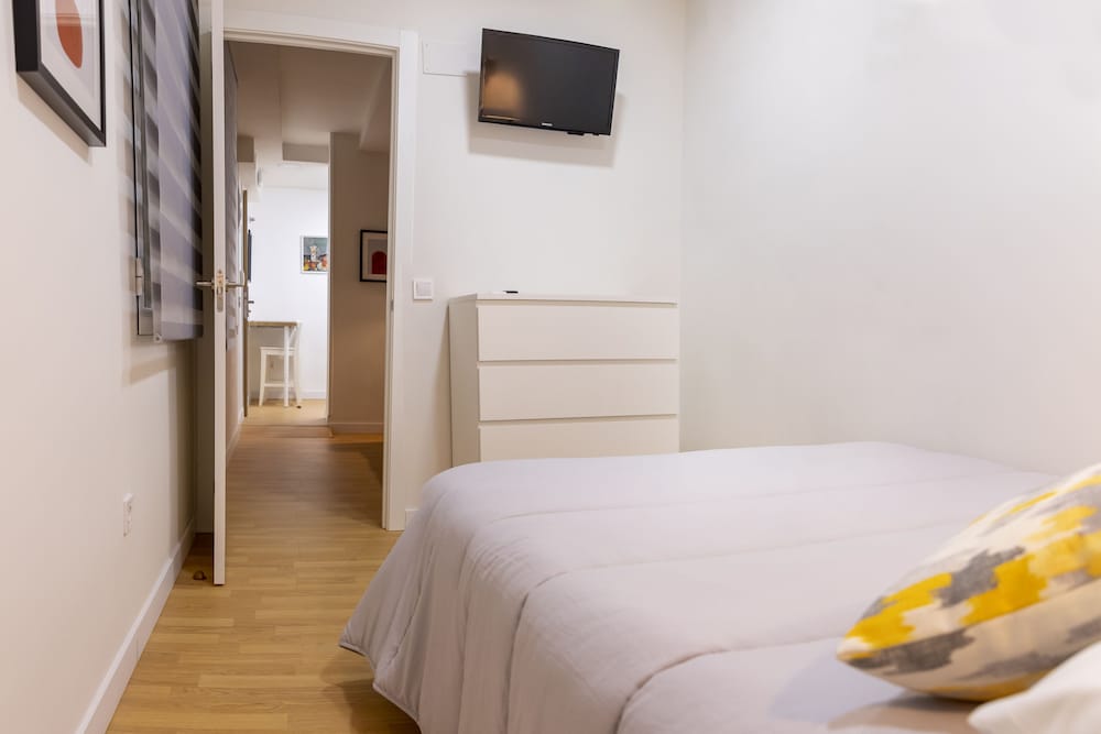 HOSTAL MONTALOYA 11/68
