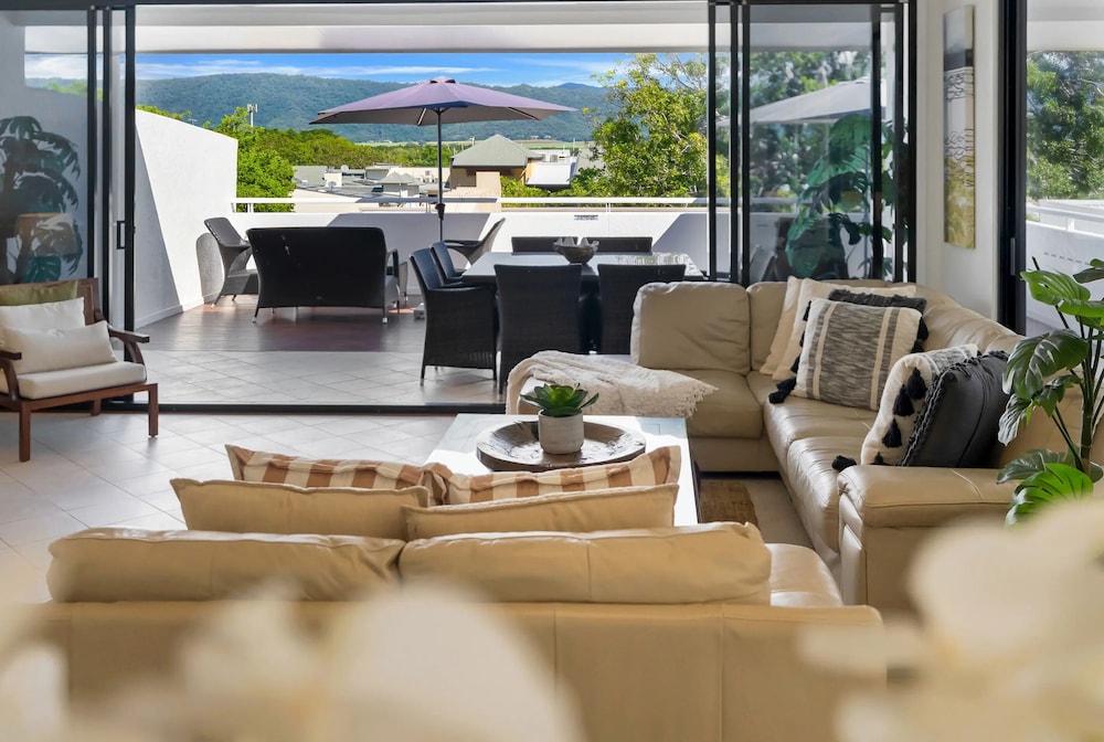 Saltwater Luxury Apartments 22/40