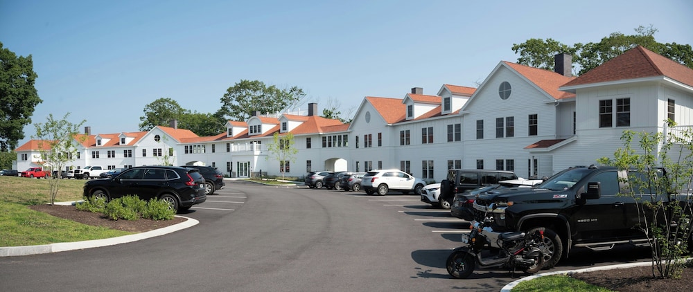 The Colony Hotel 36/49