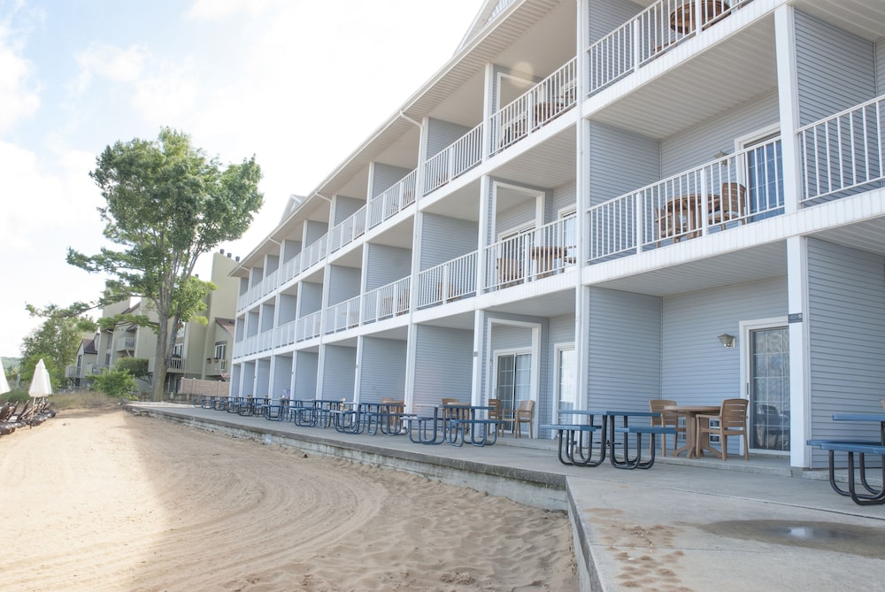 Grand Beach Resort Hotel 4/46