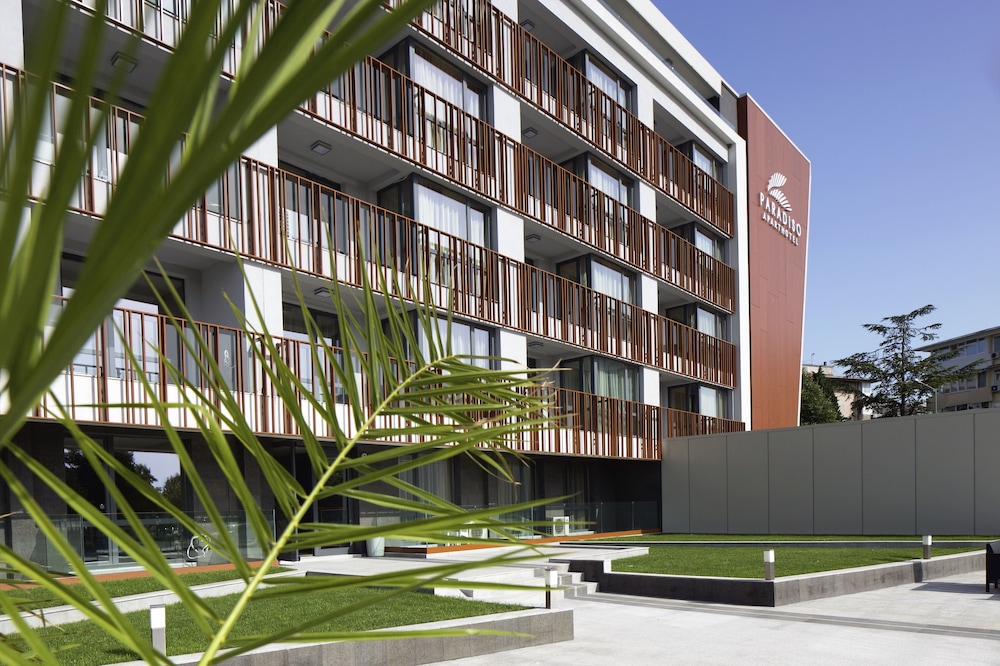 Paradiso Aparthotel 4/33