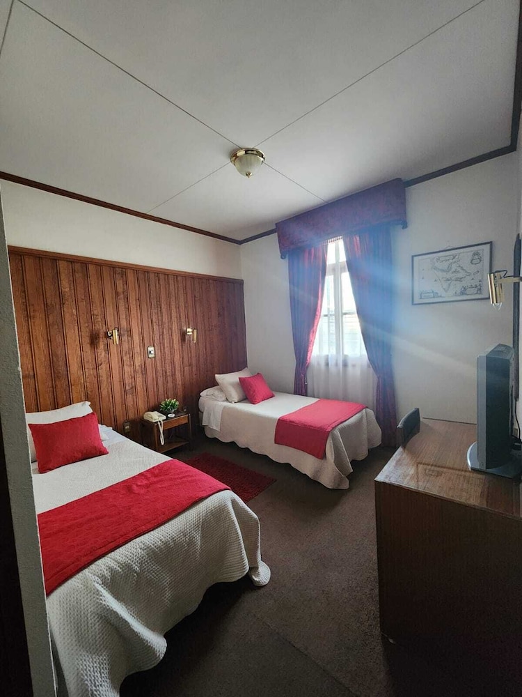 Hotel Mercurio 17/30
