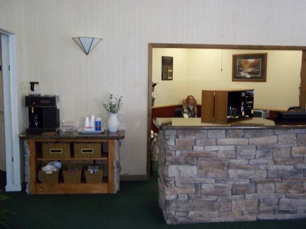 Laurel Point Resort 14/35