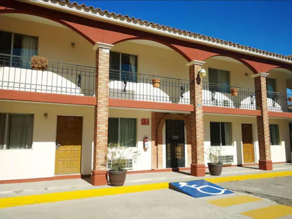 Hotel Chula Vista 3/17