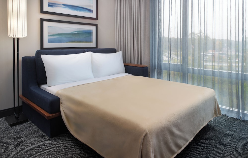 Courtyard BY Marriott Atlanta Covington 7/31