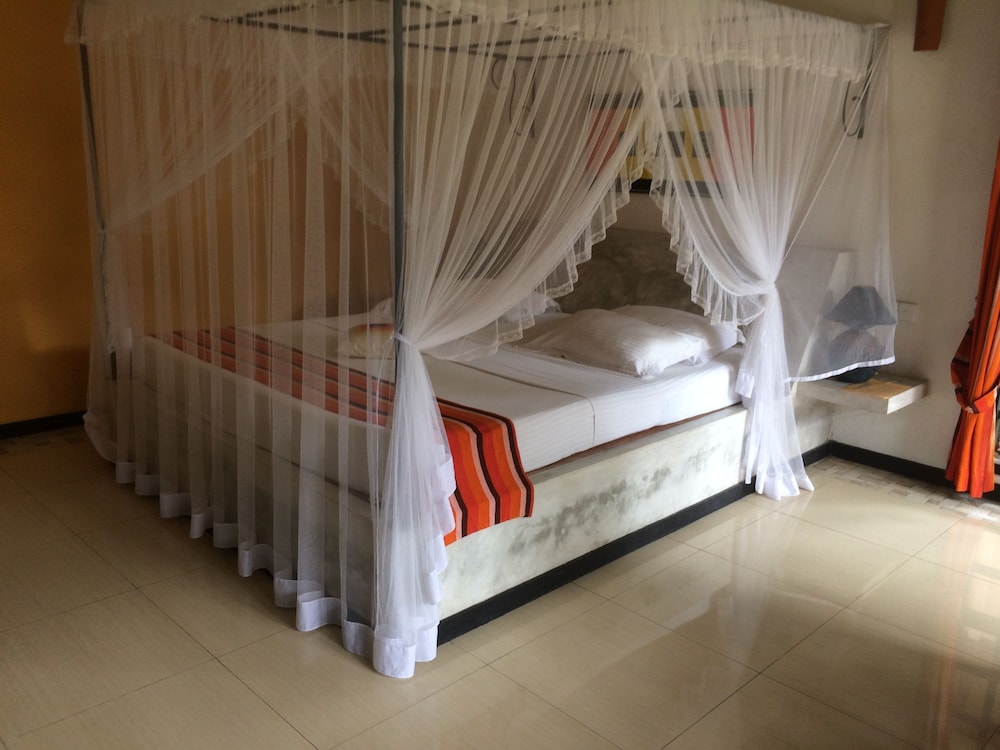 Flower Garden Hotel 14/47