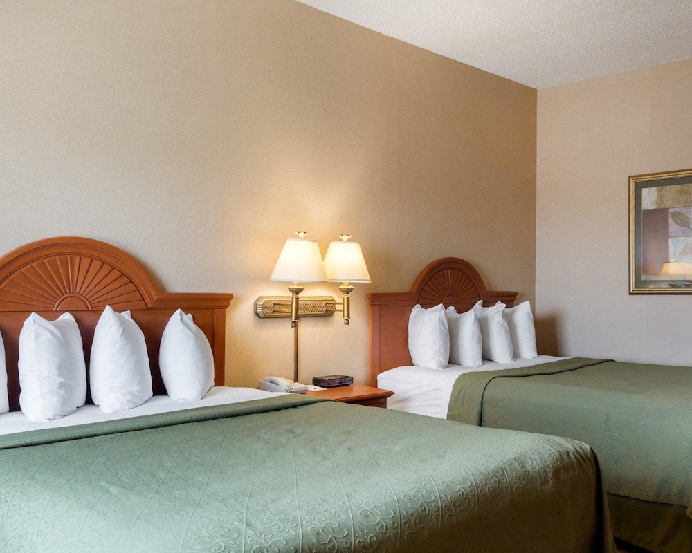 Quality Inn Brookings University 9/38